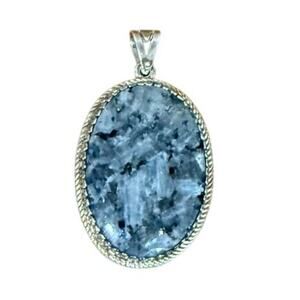 Tahara 925 Sterling Silver Pendant with Stormy Night Feldspar Gemstone RARE